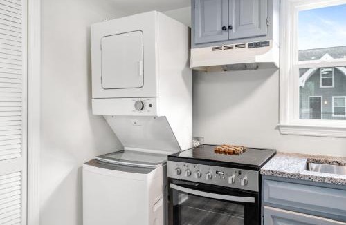 Auburn Apartment | Remodeled and New - Walk to downtown Auburn