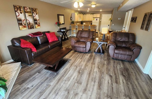 Osage Beach Condo | Remodeled Ledges Lakefront 2BR Condo! No Steps. Walk-In Unit w/WiFi.