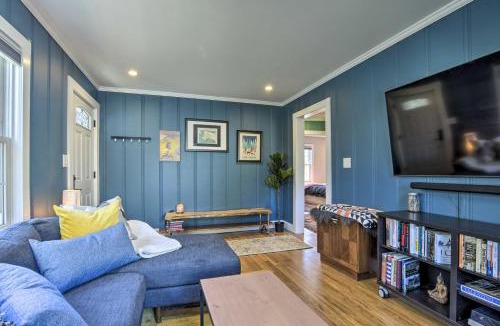 Carrboro House | Renovated Carrboro House with Deck and Fire Pit!