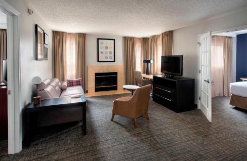 East Syracuse Hotel | Residence Inn Syracuse Carrier Circle