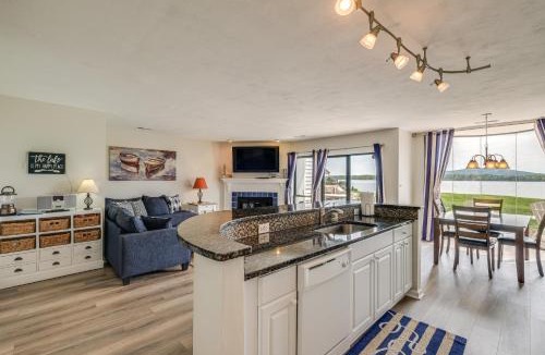 North Shore Apartment | Resort Condo on Smith Mtn Lake Linens Included!
