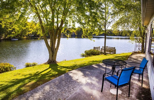 Fairfield Glade Condo | 🌄Resort Vacations at Fairfield Glade TN Remodeled 2 bdr Lake Front Condo, space for extra guests!