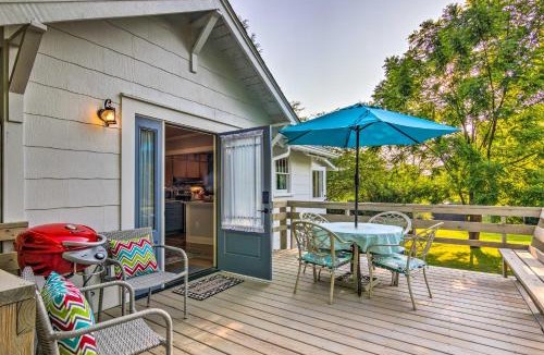 Mars Hill House | Restored Mars Hill Home on 1 Acre Walk to Town!