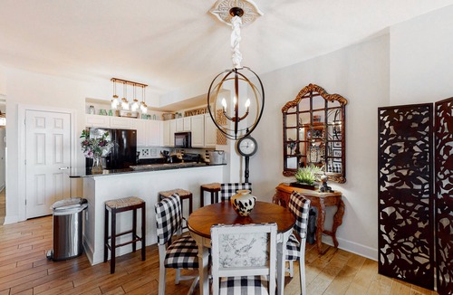 Panama City Beach Condo | Richly designed beachfront condo with pools, hot tub, gym & amazing views