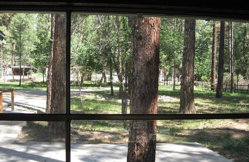 Ruidoso Cabin | Right on the famous Ruidoso River!