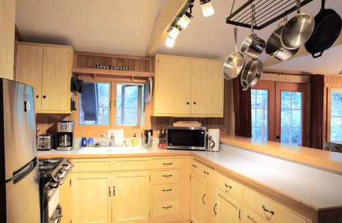 Lyons Cabin | River Bend Mountain Retreat