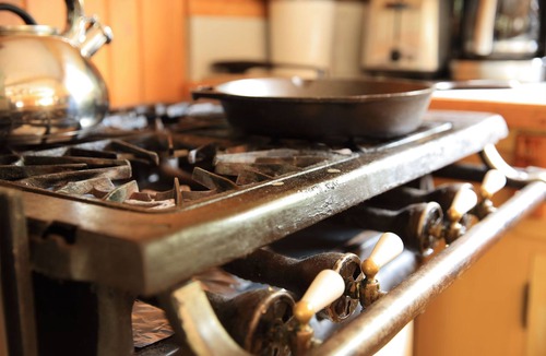 Lyons Cabin | River Bend Mountain Retreat