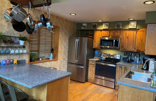 Gold Bar Ski Chalet | Riverfront Chalet with Spectacular View in Cascade Mountains of Stevens Pass