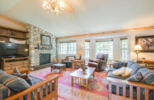 San Juan River Village House | Riverfront Home with Hot Tub about 19 Mi to Wolf Creek!