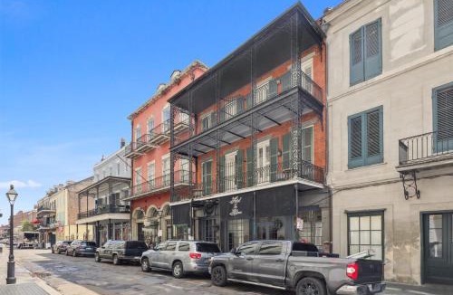 French Quarter Apartment | Roami at St. Helene