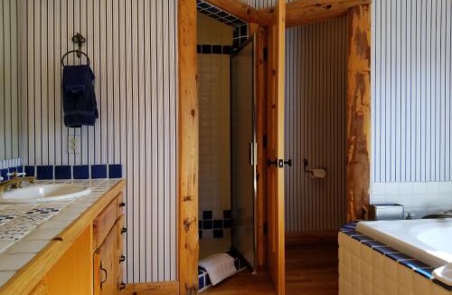 Baldy Mountain House | Robbers Nest