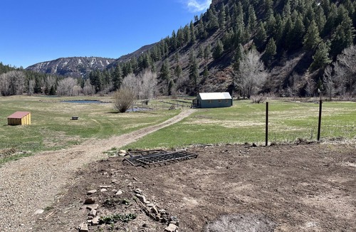 Durango Cabin | Romantic Cabin with Incredible Views, 5 miles to Durango on Lightner Creek