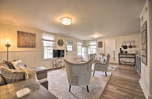 Westfield Apartment | Romantic Country Apt by Lake Erie and Wineries!