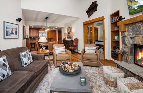 Avon House | Roomy, Luxurious Ski-In/Ski-Out w/Views, Hot Tub! Bachelor Gulch, Beaver Creek