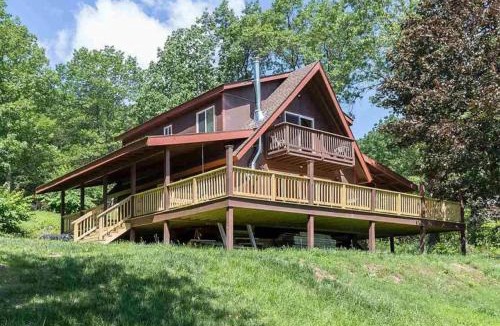 Stanley House | Roundhead_mountain_lodge