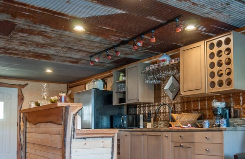 Makanda Cabin | Rustic Cabin - Jetted Tubs - Wi-Fi - Wonderful Views - Grill - Firepit - Porch