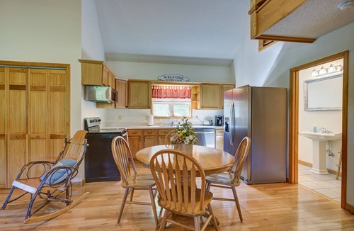 Elizabethton House | Rustic Cabin with a View on a Hundred Acre Farm