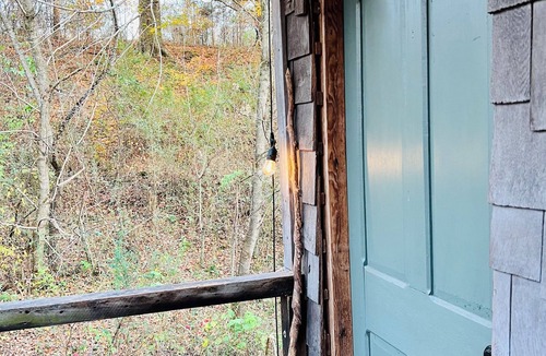 Fountain Run Cottage | Rustic Old Mill Tiny Home