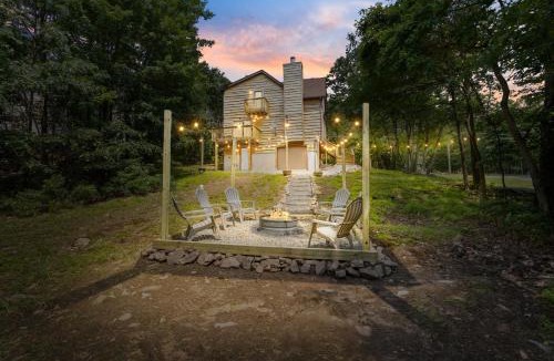 Mount Pocahontas House | Rustic Retreat - Fire-pit Hot-Tub and more