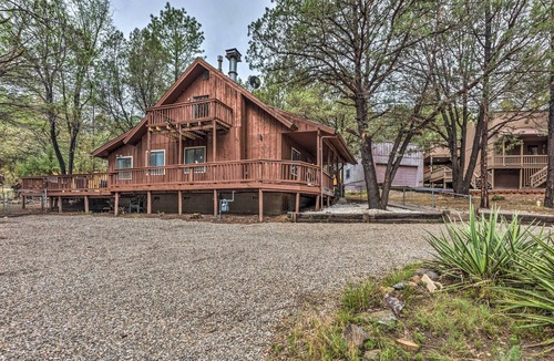 Ruidoso Downs Cabin | Rustic Ruidoso Cabin w/Large Deck & Grill!