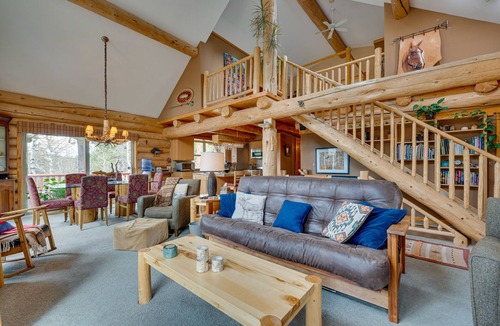 Ward Cabin | Rustic Ward Retreat w/Deck + Mountain Views!