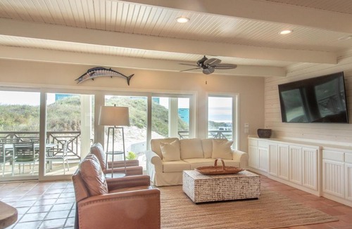 Port Aransas House | Salt And Horns Home