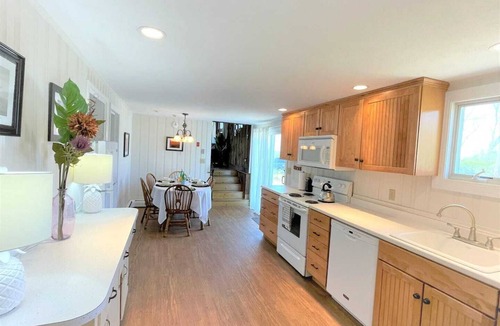 North Eastham House | Sand Bar-Dog Friendly on Cooks Brook Beach