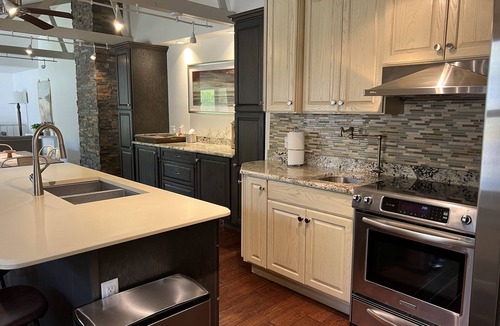 Shorewood-Tower Hills-Harbert Cottage | Sawyer Home close to the Warren Dunes with a screened in porch, and heated pool!