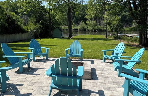 South Haven House | Scenic 5-star retreat located on the Black River. Just minutes to the beaches.