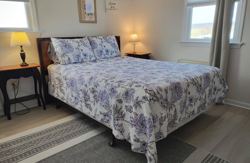 Gap House | Scenic View Lodging ~ A Country Suite with Country Charm.