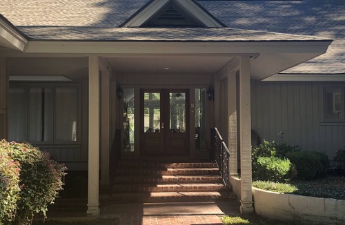 Sea Pines House | Sea Pines Home with Sparkling Heated Pool-Hole #2 Harbour Town Golf Links-Grill