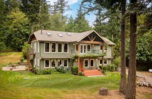 Lummi Island Cottage | Secluded 5BD Cozy PNW Cottage w/ Beach Access!