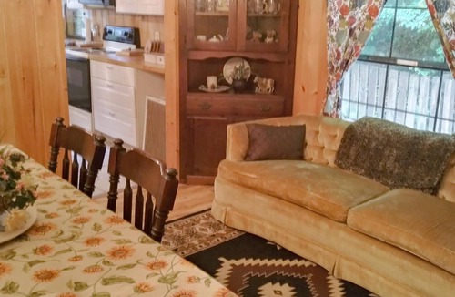 Goodlettsville Cabin | Secluded Cabin 3Bed/3Bath Max 6 people 2 King Masters,15 Minutes To Nashville