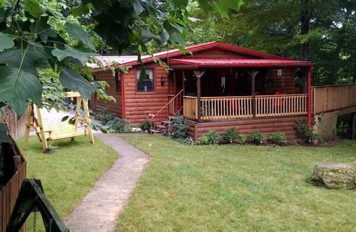Goodlettsville Cabin | Secluded Cabin 3Bed/3Bath Max 6 people 2 King Masters,15 Minutes To Nashville