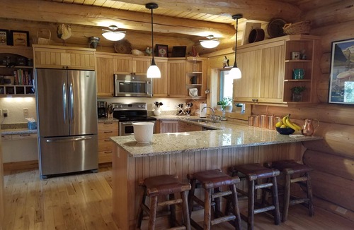 Winter Park Highlands House | Secluded Custom Log Home w Hot Tub - by Winter Park, Granby Ranch & Grand Lake