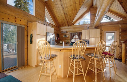 Tabernash Cabin | Secluded Log Cabin on 40 Acres pet friendly & hot tub
