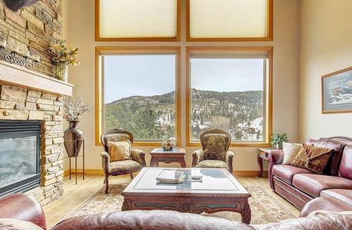 Morrison House | Secluded & Spacious Mountain Getaway
