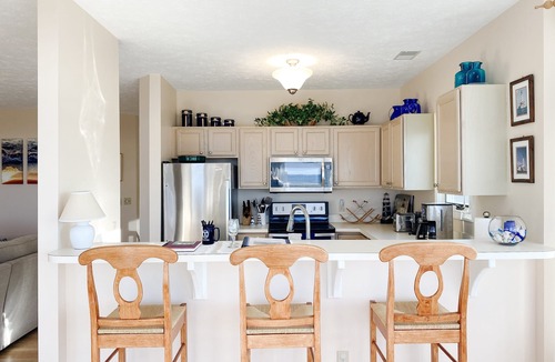 Manistee Condo | Second Floor Lake Michigan Condo with Sunset Views