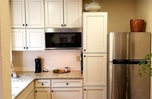 West Colorado Springs Apartment | Secure Studio-Mtn Views-Minutes to Destinations, Dining & Entertainment