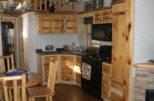 Hector Cabin | Seneca Lake -"Butternut Camp" near Wineries & Watkins Glen Race track