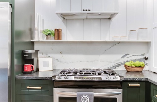 Sawyer House | September weekends still available! Heated pool and hot tub. 2 min to the Beach!