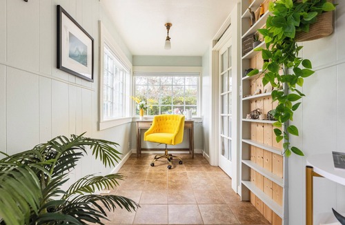 Seaview House | Serendipity- A Historical 1882 Beach Cottage, Built in 1882 Historical 2 bedroom home, Fireplace, An
