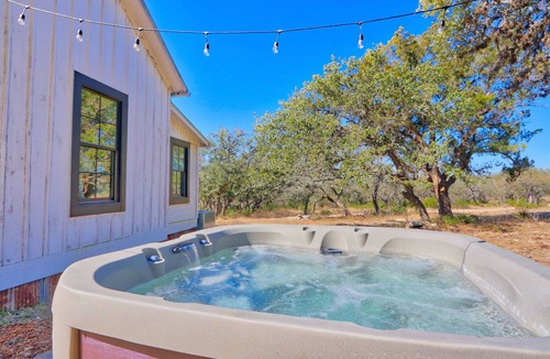 Wimberley House | Serendipity Farmhouse - Rustic Charm with Swimming Pool Access