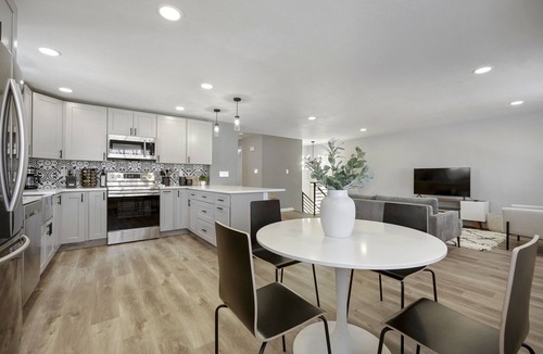 Highlands House | Serene 4BR Getaway w/Garage, great for pets and families, hosted by DenverStays