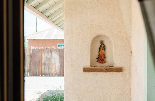 West Old Town House | Serene, earthen home - just one minute from the heart of Old Town Albuquerque!