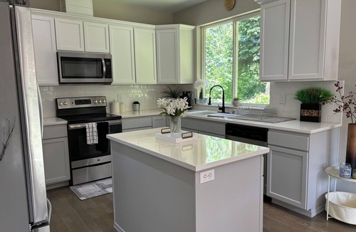 Picnic Point-North Lynnwood House | Serene & Spacious near Seattle - Tucked away, Enclosed Yard, Firepit, & More!