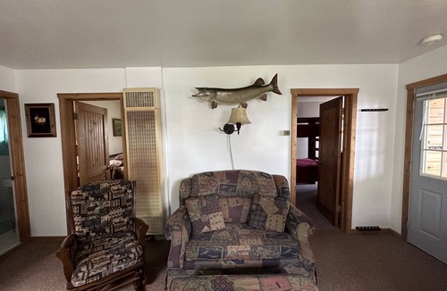Phelps Cabin | Serenity on the Lake - Lac Vieux Desert