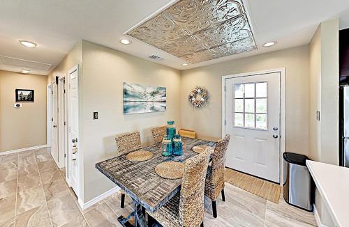 Key Allegro House | Shell Wreath