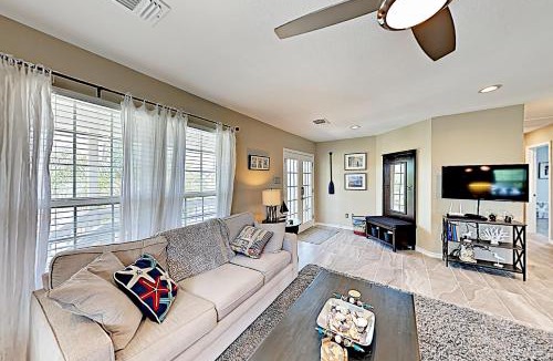Key Allegro House | Shell Wreath