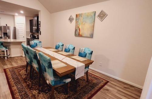Missouri City House | Shella Entire Modern Home near movies, shopping and fun activities.